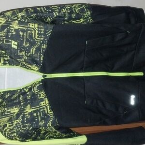 Boys Russel Black and Yellow hooded Jacket XL (14-16)